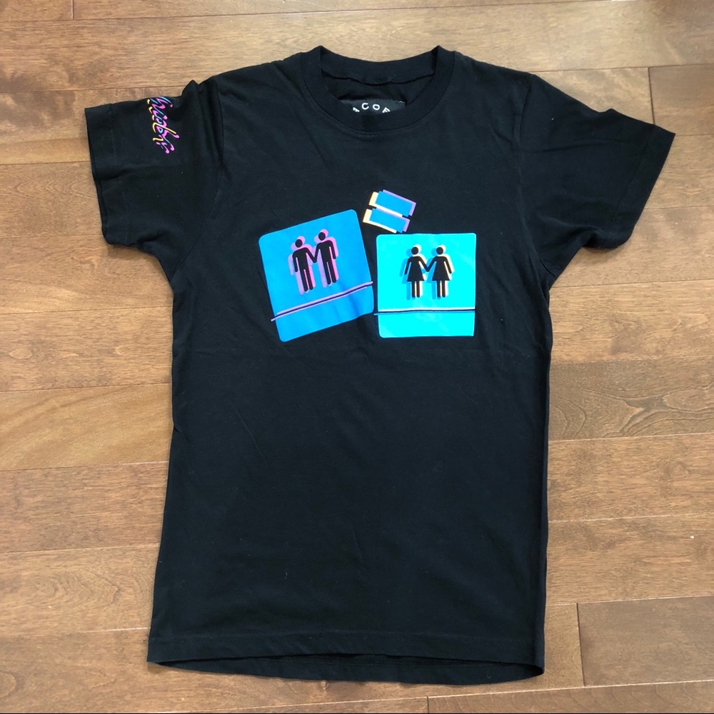 🏳️‍🌈 BNWT Jacobs by Marc Jacobs Gay Pride tee